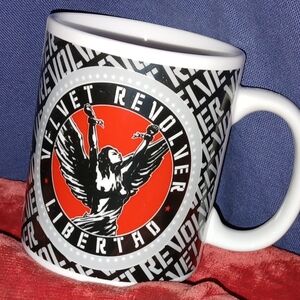 Velvet revolver mug